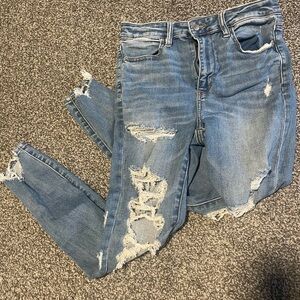American Eagle Outfitters Light Blue Distressed Skinny Jeans